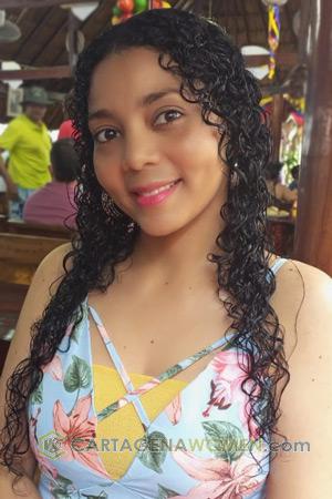 210683 - Yuranis Age: 34 - Colombia