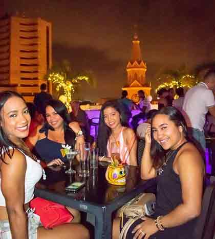 Cartagena women in a Cartagena bar